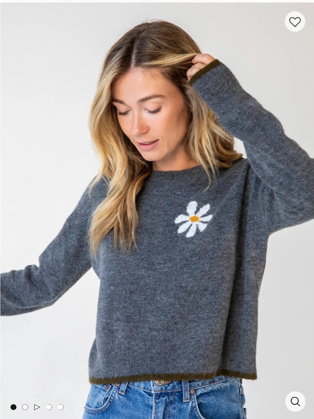 NWT Natural Life Gray Daisy Sweater XS Floral Cozy Boho